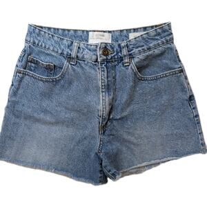Cotton On High Rise Mom Cut Off Denim Shorts W27 Frayed Hem Medium Wash Summer